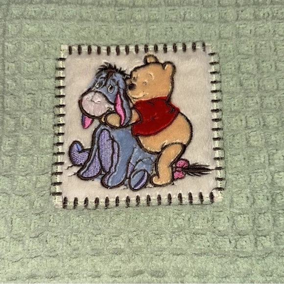 Disney Chenille Baby Blanket NWT - Picture 2 of 6